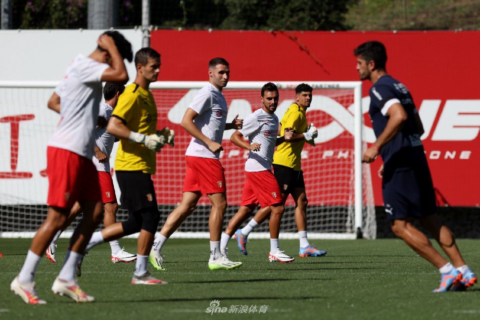 的前锋运用 的前锋运用