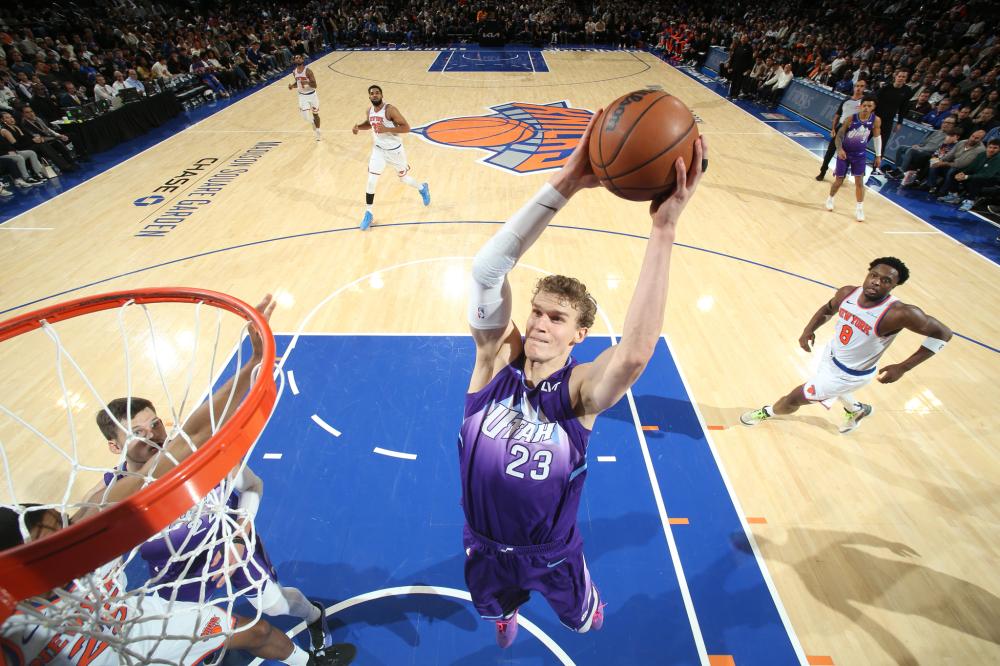 卫冕背后的 卫冕背后的