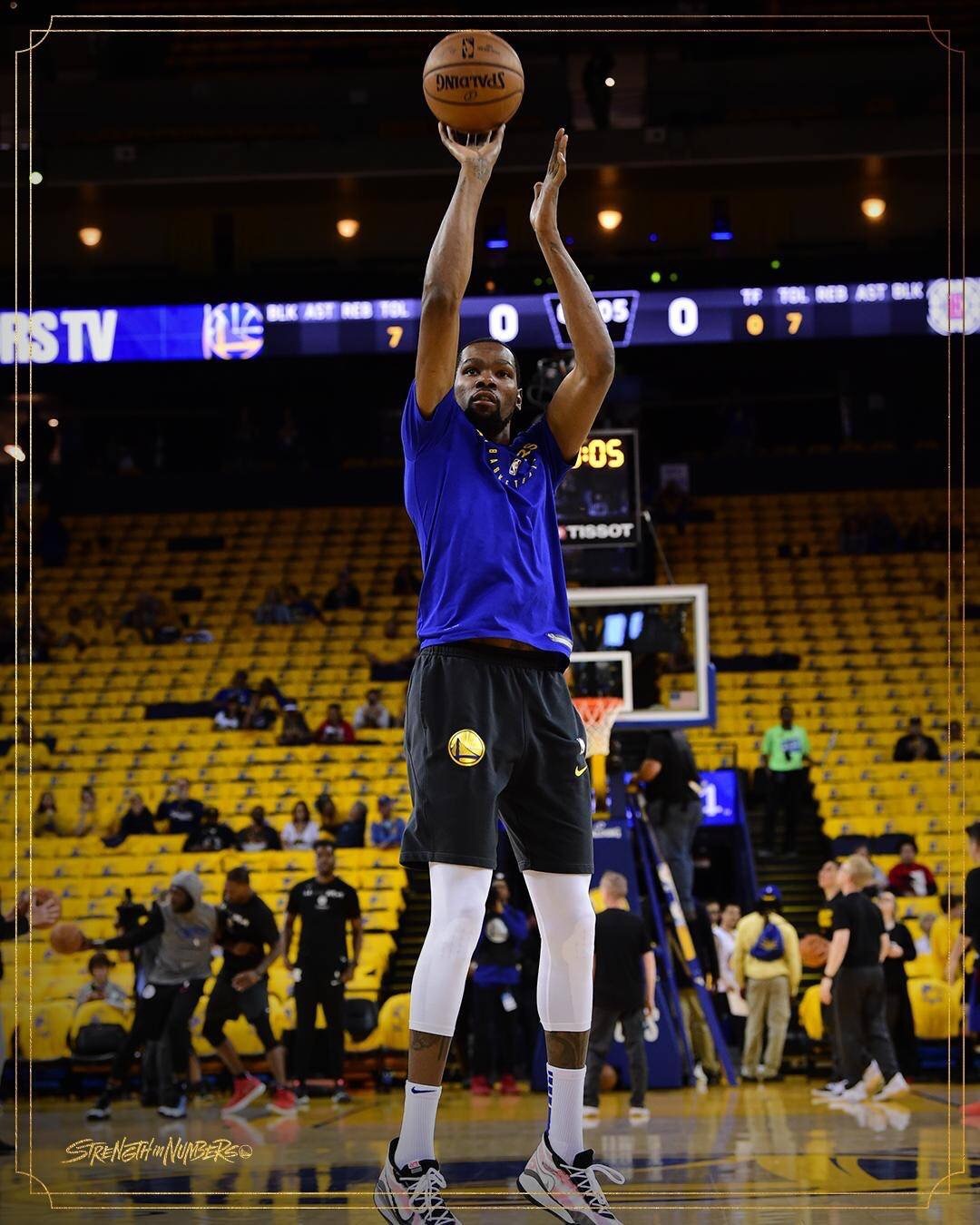 他的传奇故 他的传奇故