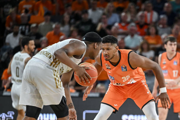 的争夺受到 的争夺受到